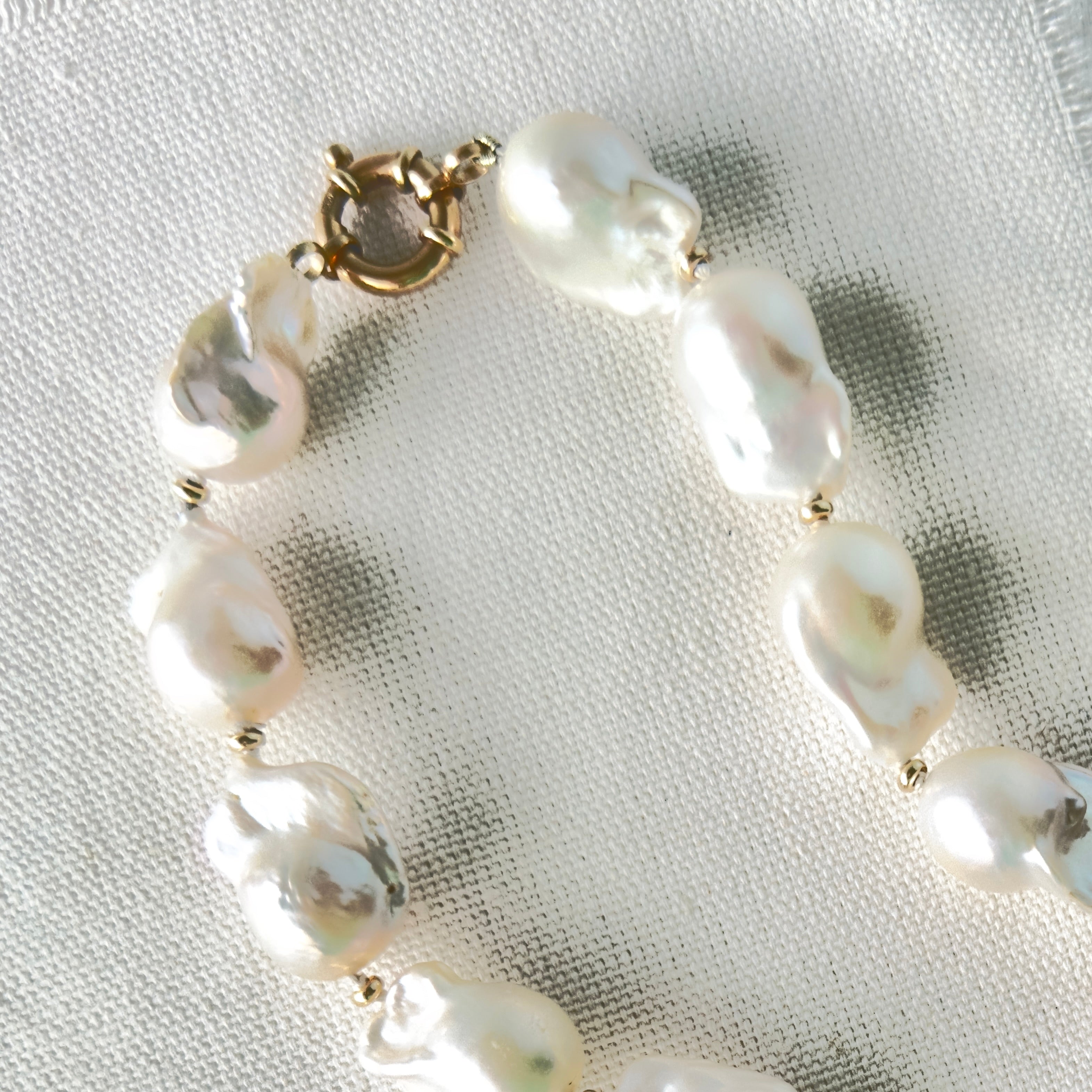 Elegant Pearl Necklace with 14Kt GOLD clasp