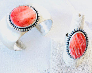 Red Spiny Oyster Shell Cuff Bracelet